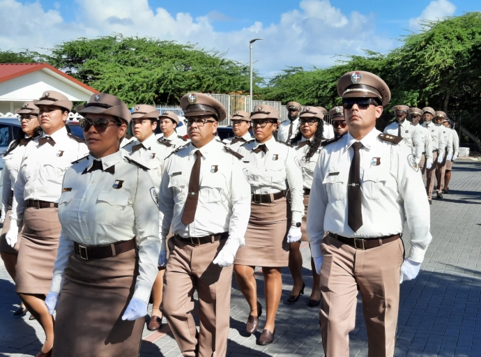 Aruba ta celebr’e cu sentimentonan mixto segun Edward Maduro, dirigente sindical di SADA