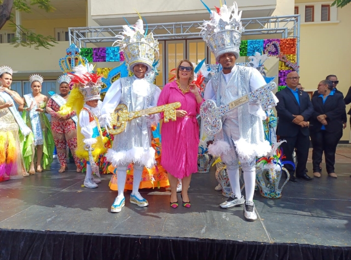 Decreto Prins y Pancho Grandi Carnaval 70