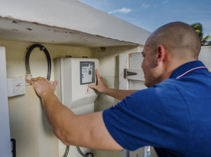Algun pomp station a stop e servicio pa recarga cuentanan di SmartUp Prepaid sin notifica ELMAR