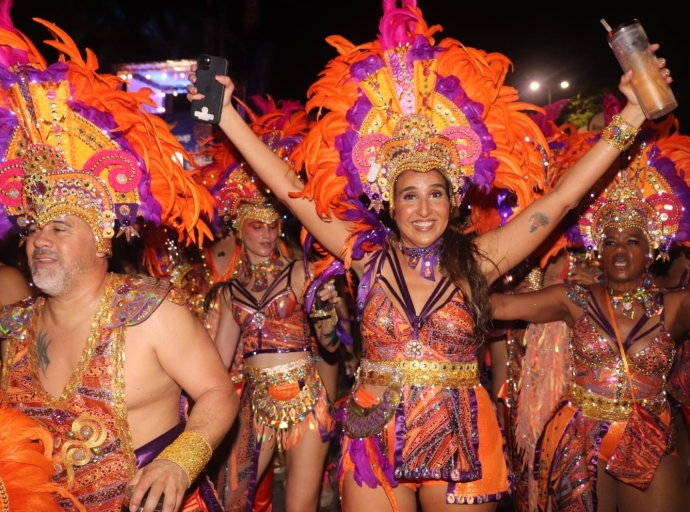 Sublime tabata Lighting Parade di Carnaval 70