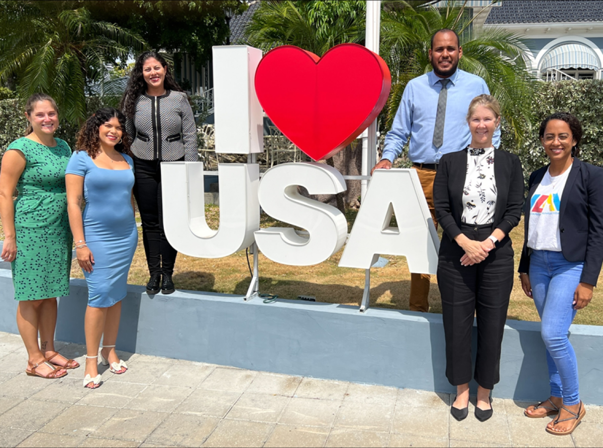 Dos hoben di Aruba escogi pa participa den Beca 2024 di ‘Young Leaders of the Americas’