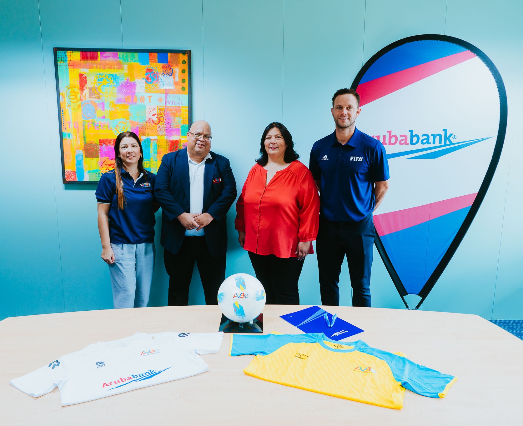 Aruba Bank y AVB a uni forza pa subi e nivel di talento di futbol di Aruba