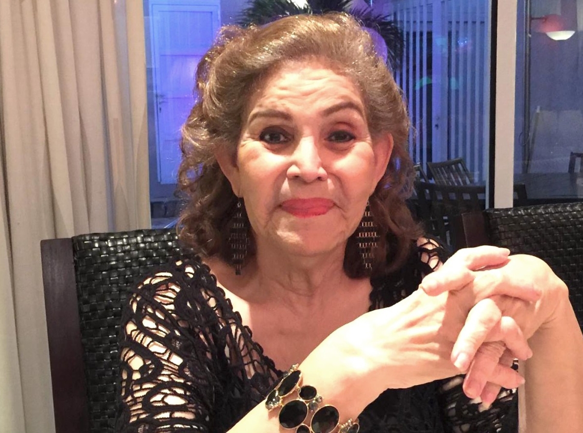 Comerciante y persona di haute couture Nena Ponson a fayece