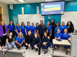 Studiantenan di OGM di Universidad di Aruba a realisa un estudio na Bureau Traimerdia
