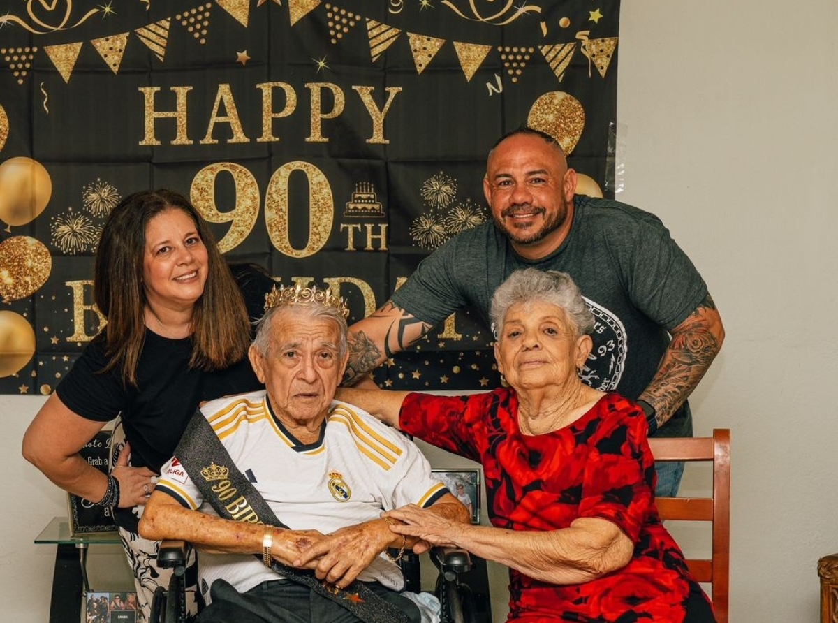 Celebrando di 90 cumpleaño di Rosendo