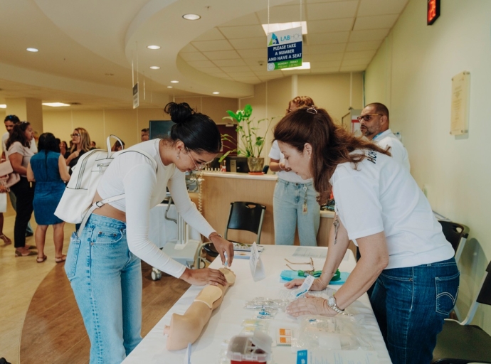 Hospital a organisa 'open dag' pa e futuro profesionalnan den cuido