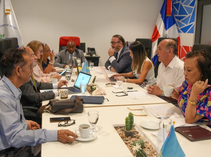 Gobierno hunto cu Asociacion di Consuladonan a firma un Protocol di Cooperacion