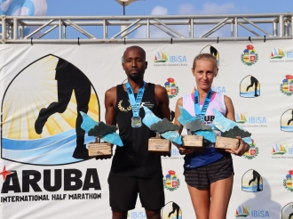 Minister ta felicita coredonan cu a participa den e 38 edicion di Aruba International Half Marathon 2024