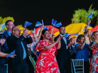 Aruba a celebra grandemente y den un forma masha bunita Dia di Himno y Bandera