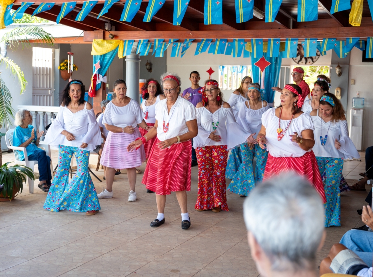 Aruba Bank a participa den Aruba Doet 2024 hunto cu Grupo Curason Jong Paradera