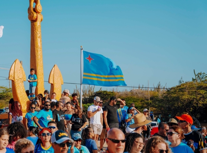 Setar a yuda haci Dia di Himno y Bandera mas dushi