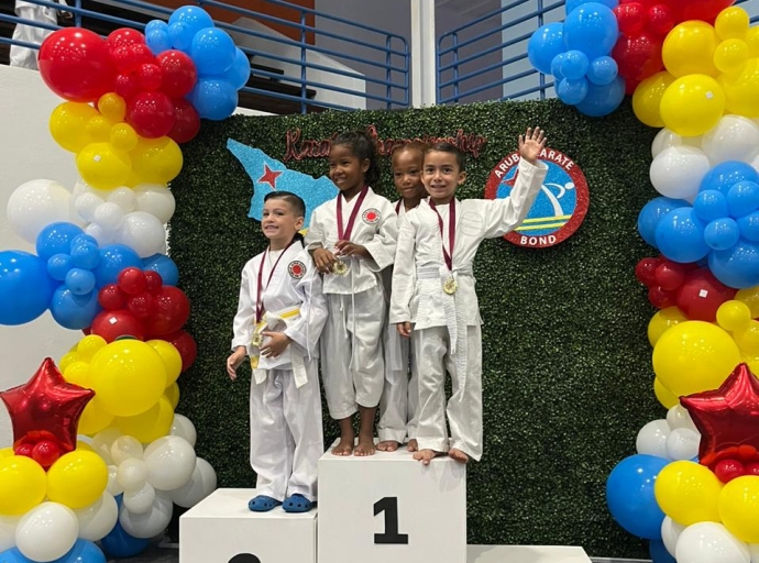Diferente scol di karate a participa na Campeonato Aruba Dushi Tera 2024