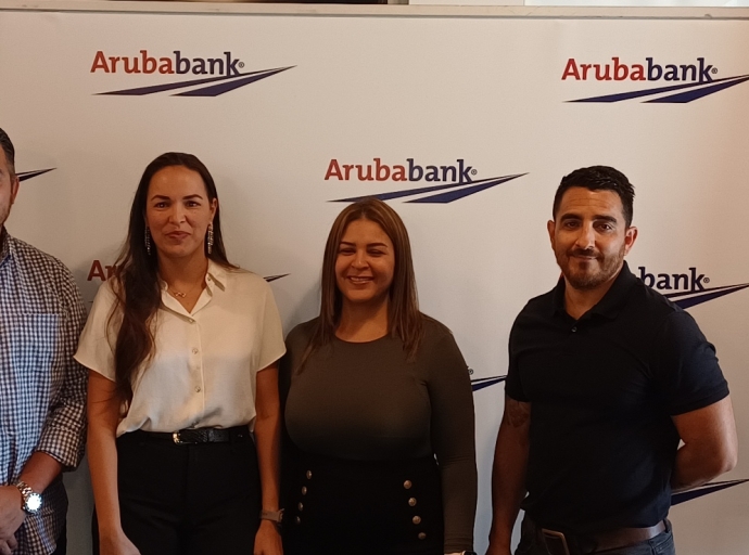 Den luna di Mei pa di 18 aña ta bay tuma lugar e Aruba Bank Walk & Run