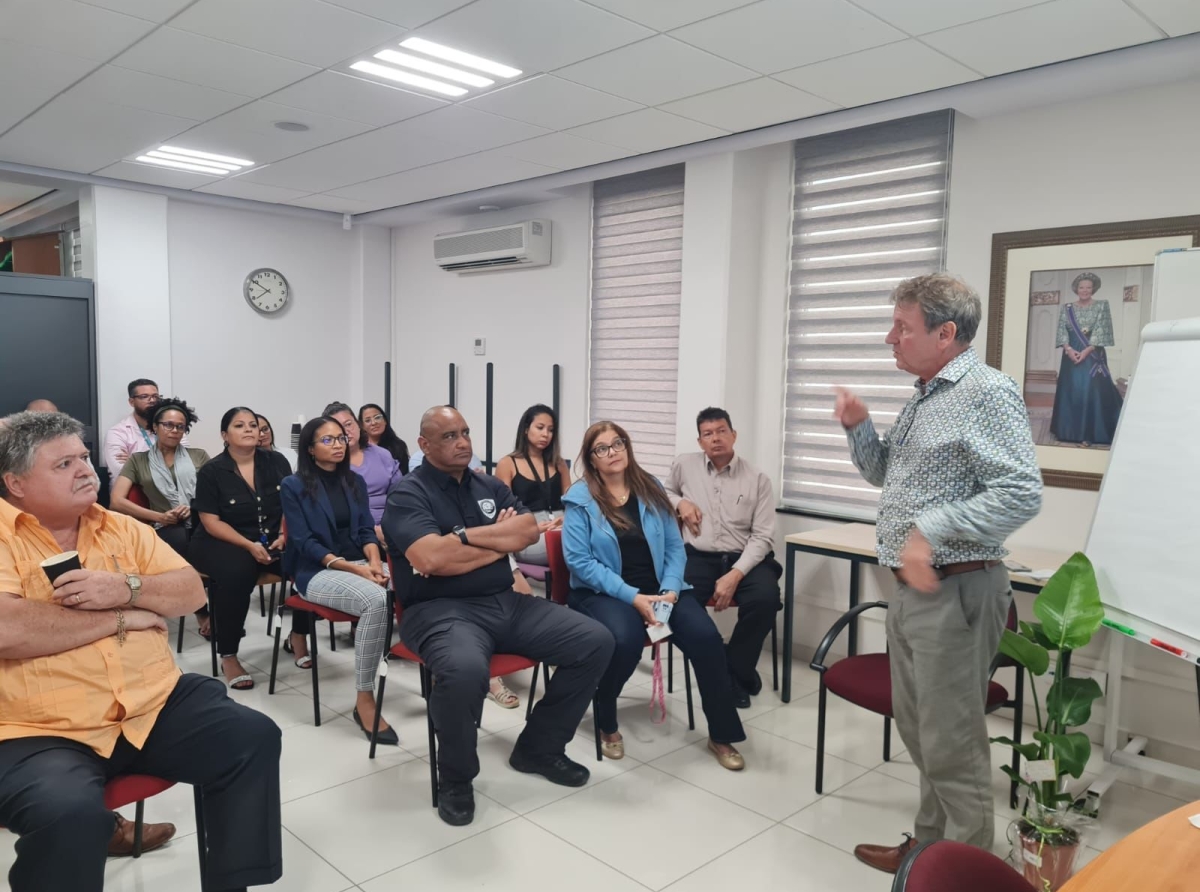 Hof a celebra 155 aniversario di existencia cu lectura y almuerzo di libertad