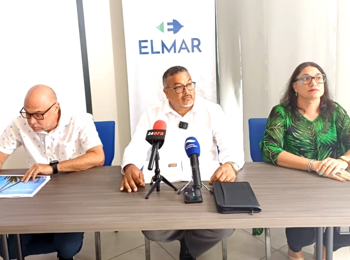 Director di NV Elmar a informa pueblo tocante e problema di caida di coriente y kico a causa storing