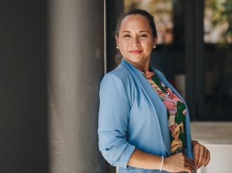 Parlamentario Gerlien Croes bisando cu e asunto di Rijkswet ta “Otro show politico”