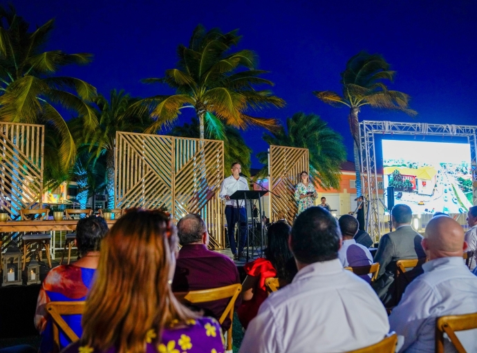 Ceremonia di traspaso oficial di edificio di ex-DOW pa Aruba Ports Authority