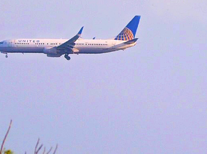 Alarma di Candela a pone Boeing 737 di United Airlines bin baha bek na Aruba