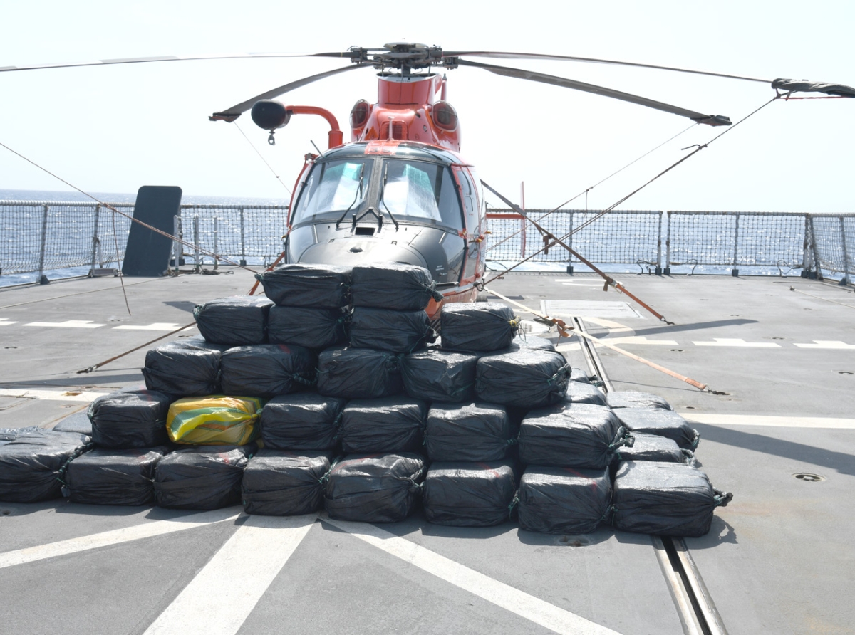 Marina Hulandes a yuda captura casi 2 ton di cocaina cerca islanan ABC