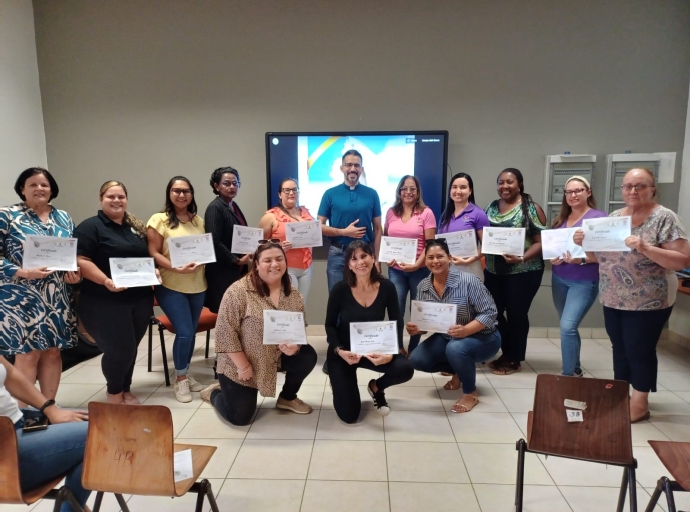 Trinta maestro a participa y certifica den curso di Catisashi cu Pastor Miguel Nava