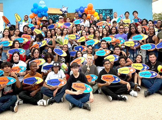 Colegio San Antonio MAVO a logra tin 81 porciento di graduado