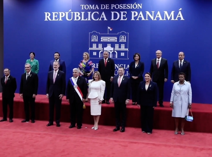 Prome Minister a atende e acto ceremonial di traspaso di mando presidencial na Panama