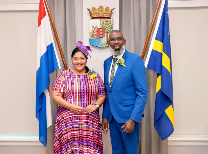 Minister Xiomara Maduro a representa Conseho di Minister di Aruba na e ceremonia di celebracion di 40 aña di Bandera di Corsou