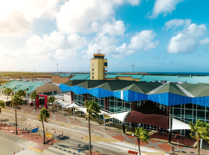 Aeropuerto di Aruba a alcansa cifra record den e prome semester di 2024