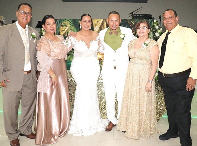 Fenomenal y kizas Boda di Aña di Jennety y Nielson