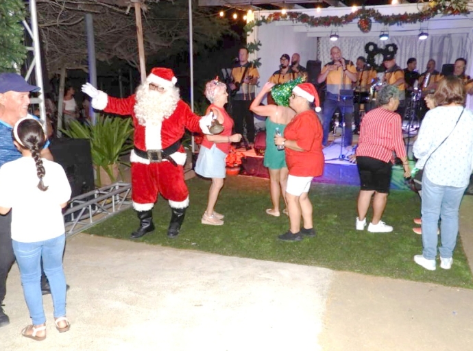 Exitoso evento ‘Christmas in July’ tabata hopi bon bishita