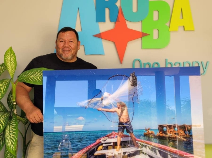 Aruba Tourism Authority a honra miembro di Centro di Pesca Hadicurari