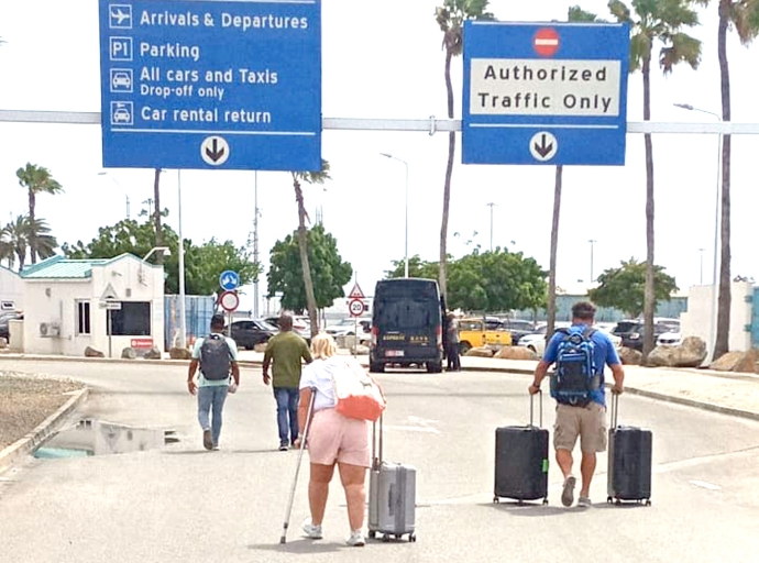 Turistanan tur spanta y nervioso pa nan no perde vuelo