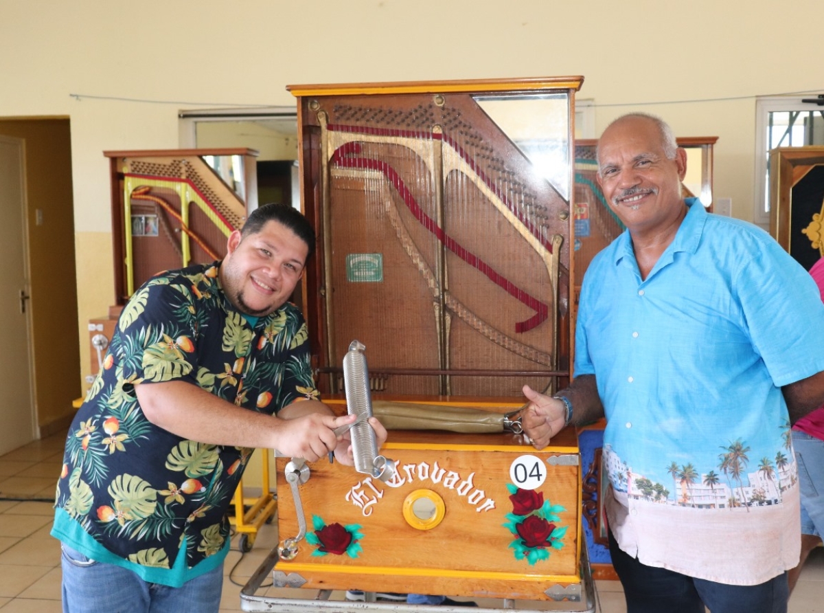 A organiza tremendo festival di Cah’i Orgel na Centro di Bario Ayo