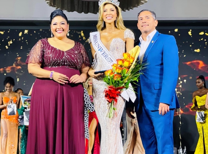 Minister Maduro ta felicita Miss Universe Aruba Anouk Eman