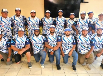 Setar Softball Team a bautisa nan uniform nobo  