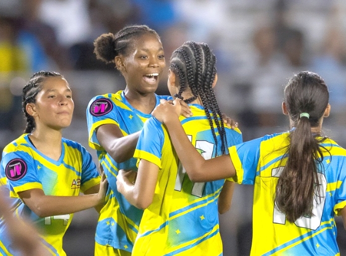 Diasabra awor futbolistanan femenino di Aruba lo tene nan Parada di Campeon