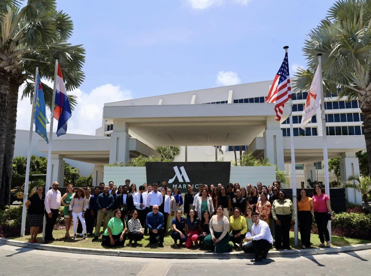 Marriott Aruba tabata anfitrion di e Apertura di Aña Academico pa studiantenan di Universidad di Aruba FHTMS