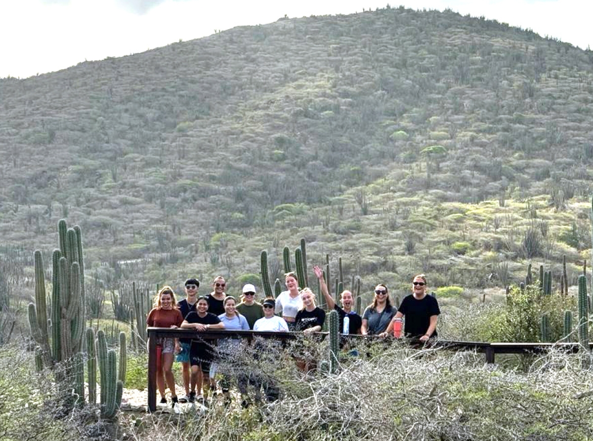 Asina ta reuni pa e futuro di Experiencianan Transformativo den naturaleza