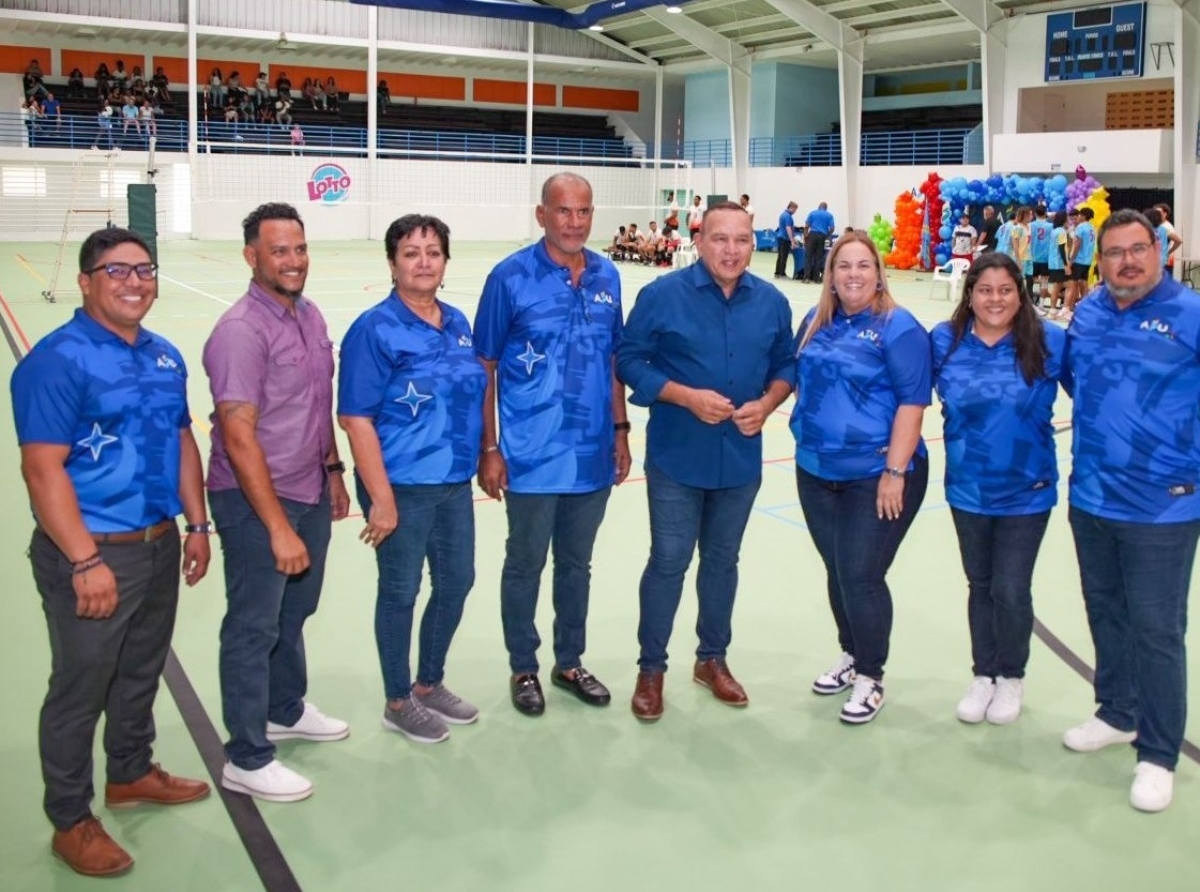 Atletanan ya caba por haci uso di e cancha remodela na Centro Deportivo Betico Croes