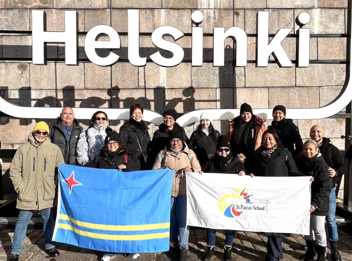 Grupo di docente di St. Paulus School ta na Helsinki   