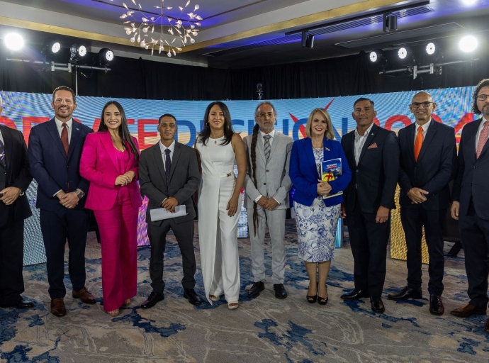 Dies lider politico a participa den debate organisa pa Camara di Comercio