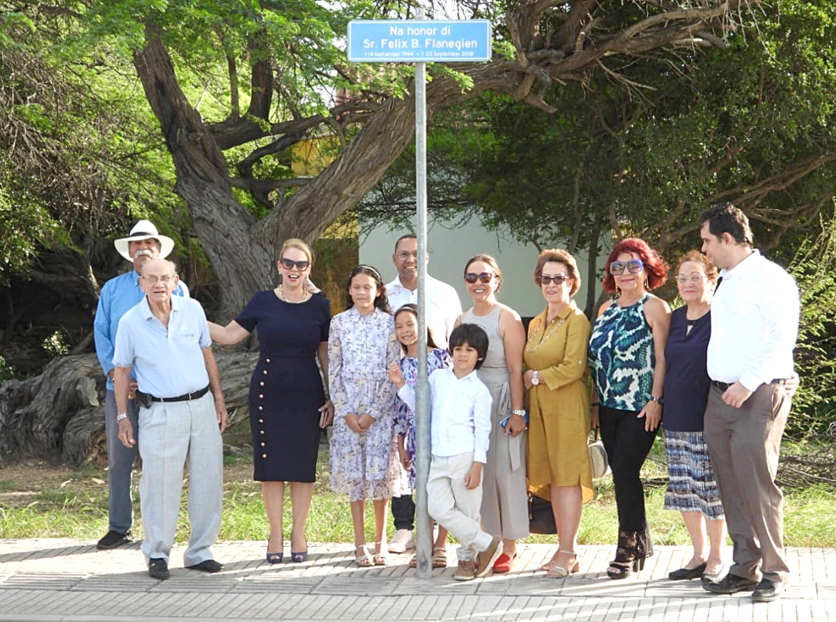 Caya di Rotonde Noord bay pariba a wordo honra na Felix Flanegien