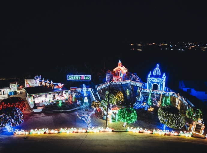 ELMAR ta “Power Up” Casita di Luz Seroe Preto pa Fin di Aña
