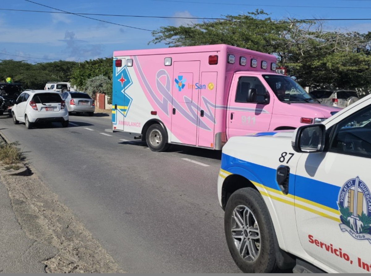 Accident na Noord entre auto y UTV a laga dos hende herida