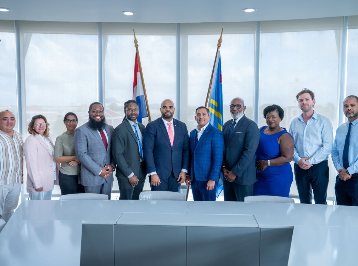 Delegacion di Sint Maarten ta na Aruba pa explora maneho di desperdicio implementa