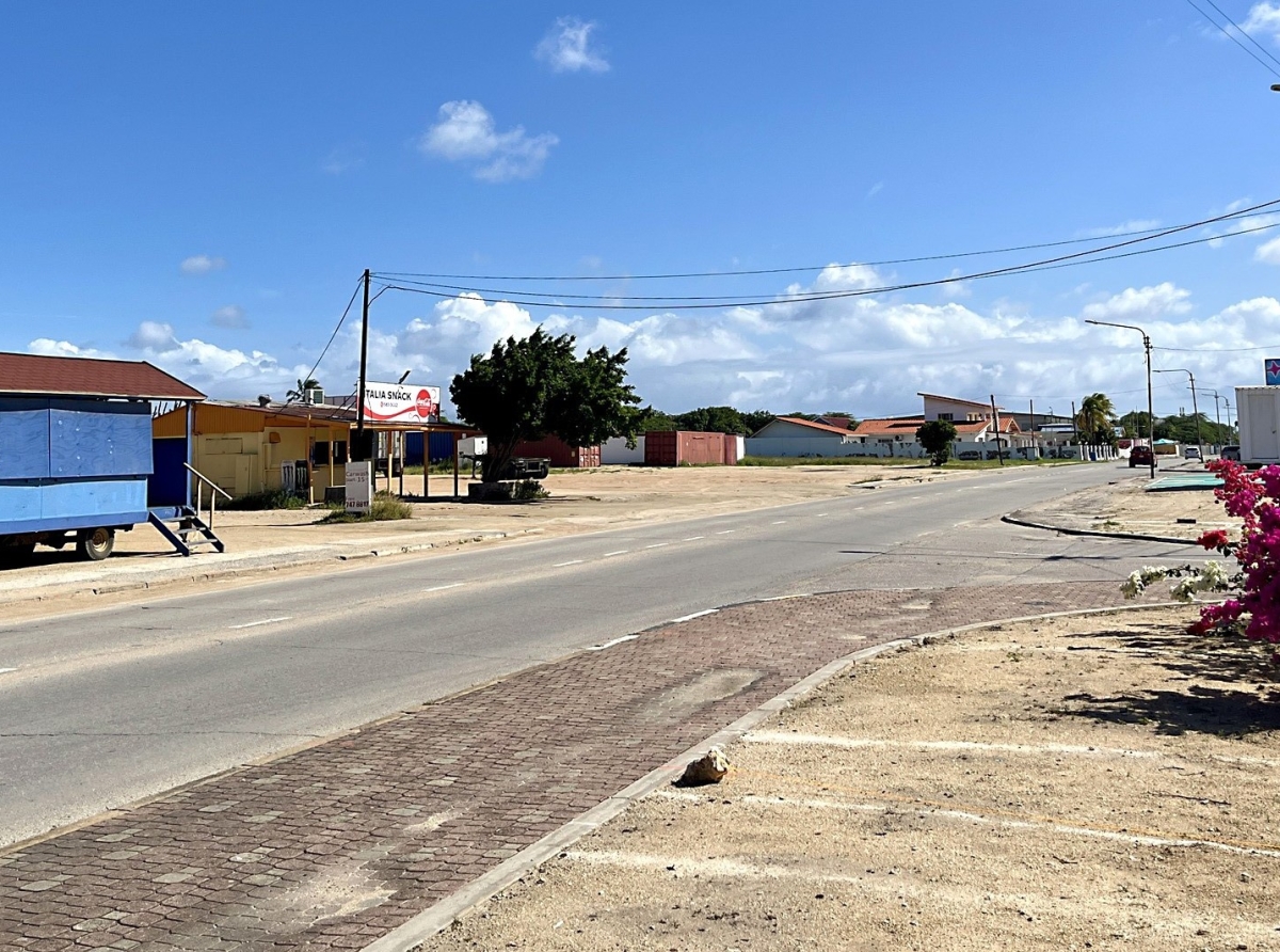 Advertencia pa no claba penchi den tera na bo Kavel di Carnaval