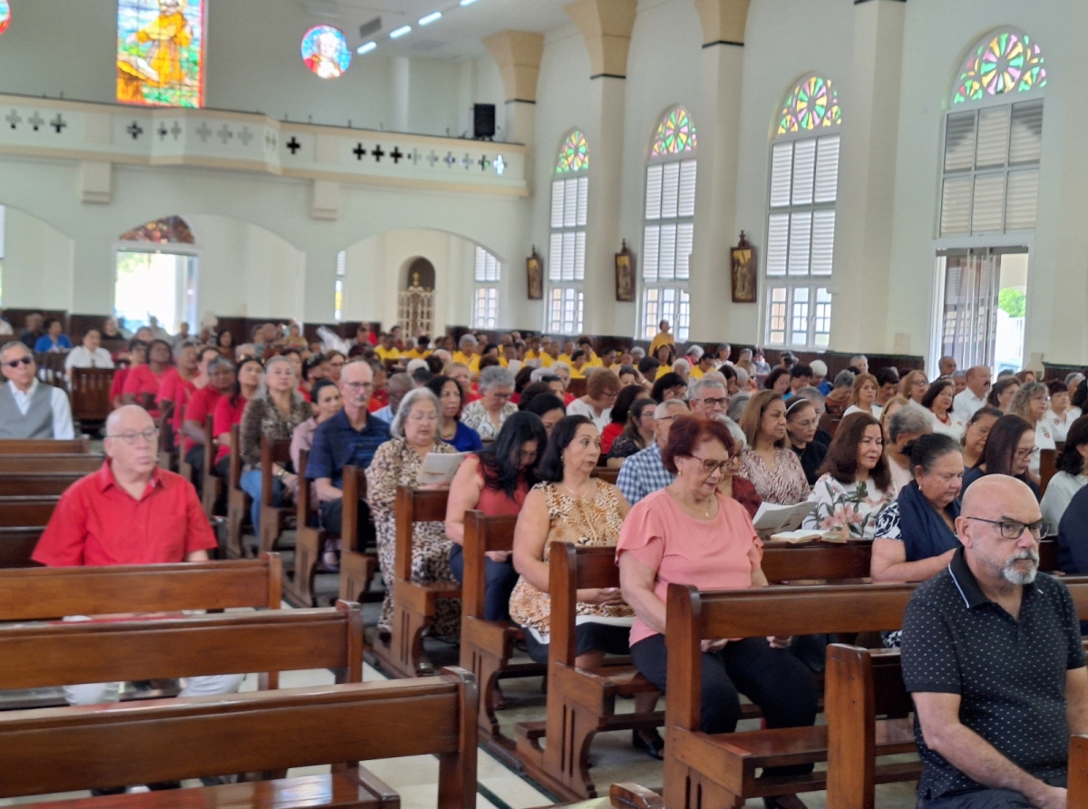 Fundacion Movimiento ta Bida a celebra nan 15 Aniversario cu un Santo Sacrificio