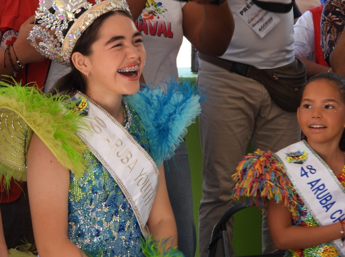 Prinsnan y Panchonan ta desea entre otro pa minister di Enseñanza prohibi SO y CP durante periodo di Carnaval