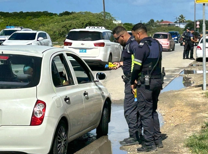 Siete chauffeur deteni despues di Jouvert Morning