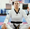 Atleta di Taekwondo di Honduras Mayra Cartagena na Aruba pa entrena cu Maelynn Fradl